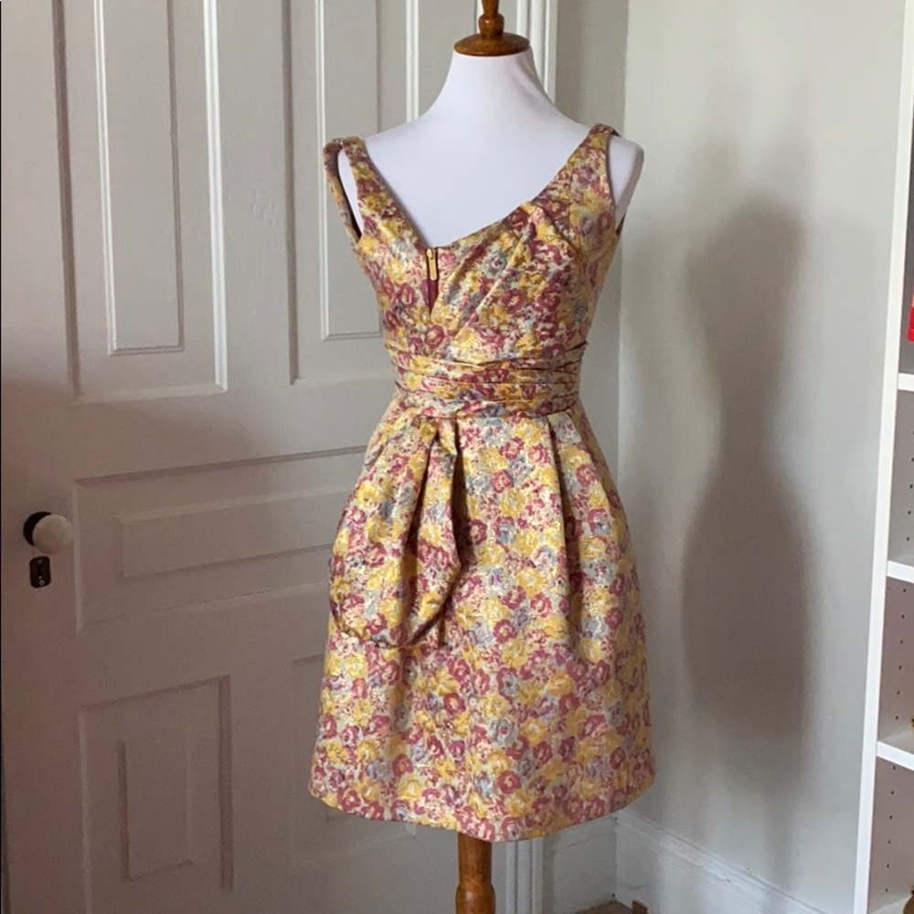 Unique Zac Posen Brocade Dress